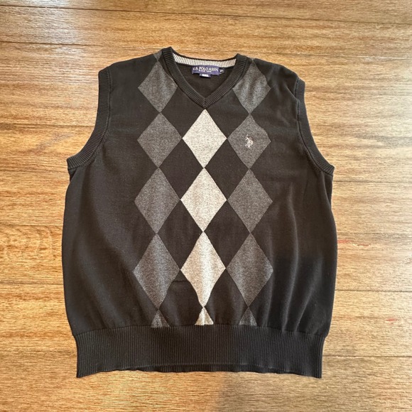 U.S. Polo Assn. Mens XL Sweater Vest Black Gray Argyle V Neck Sleeveless - Picture 1 of 10